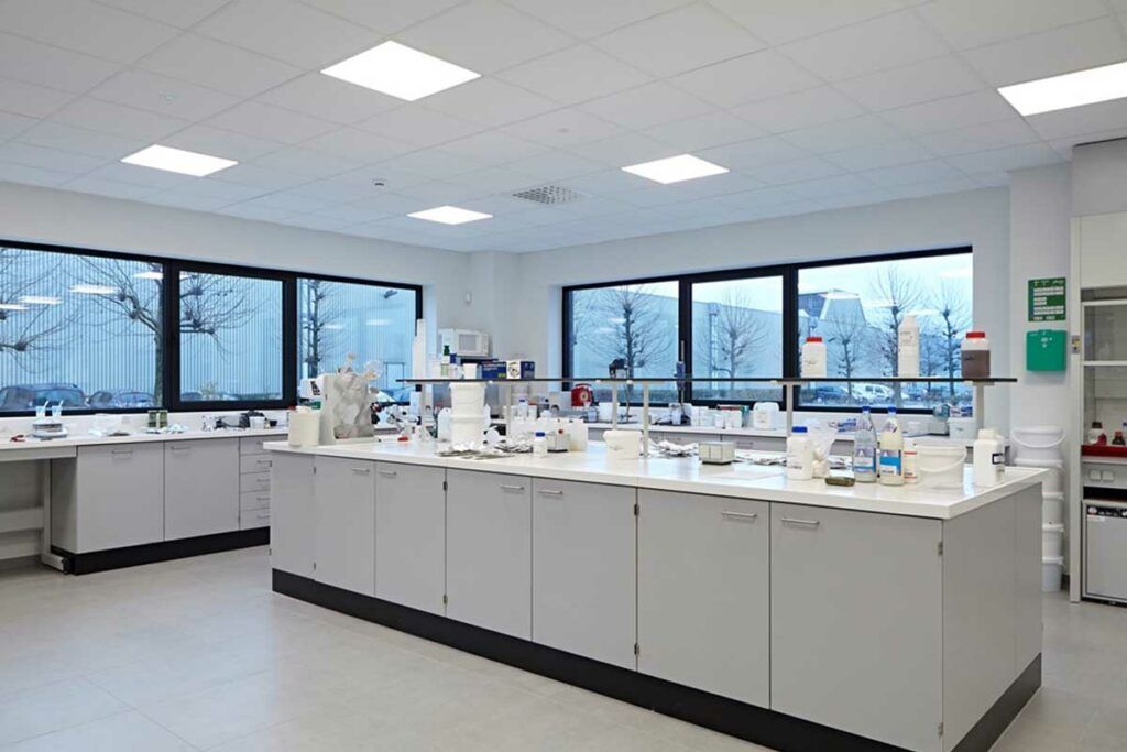 Lijmen watergedragen 01 - Waterbased adhesives